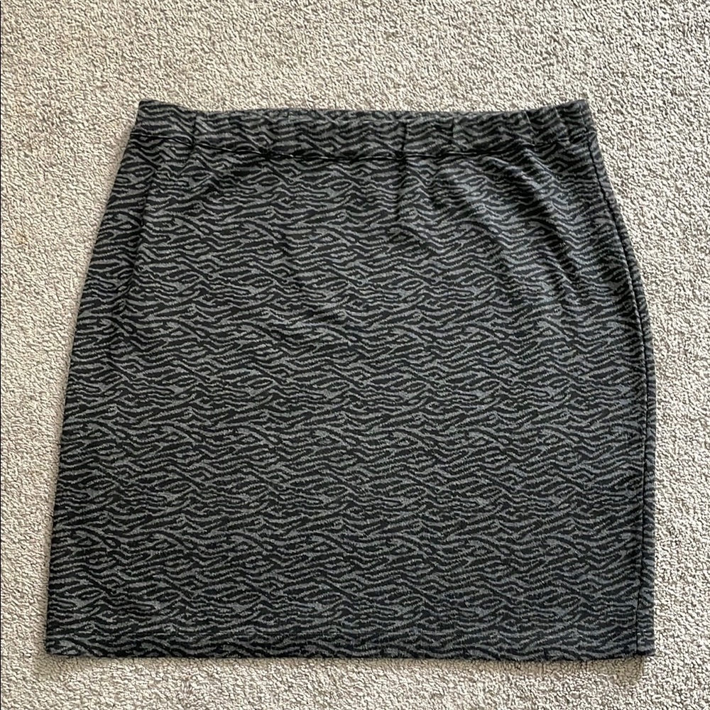 Avenue Gray Pattern Mini Pencil Skirt Casual